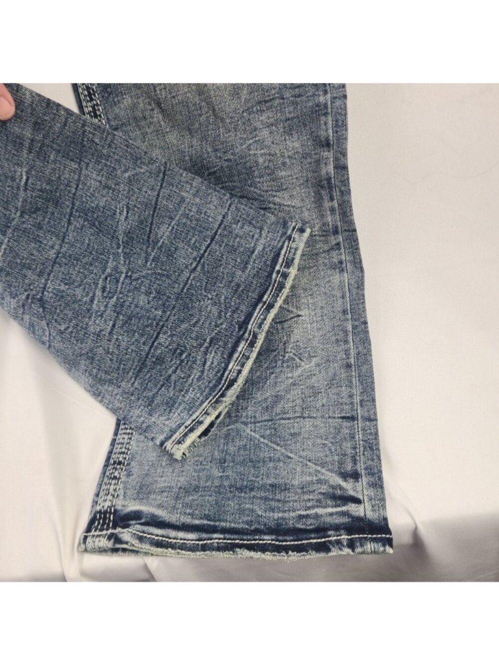 NEW Salvage Mayhem Bootcut Jeans Sz 33x32 Regular Fit Distressed Denim - Picture 4 of 7